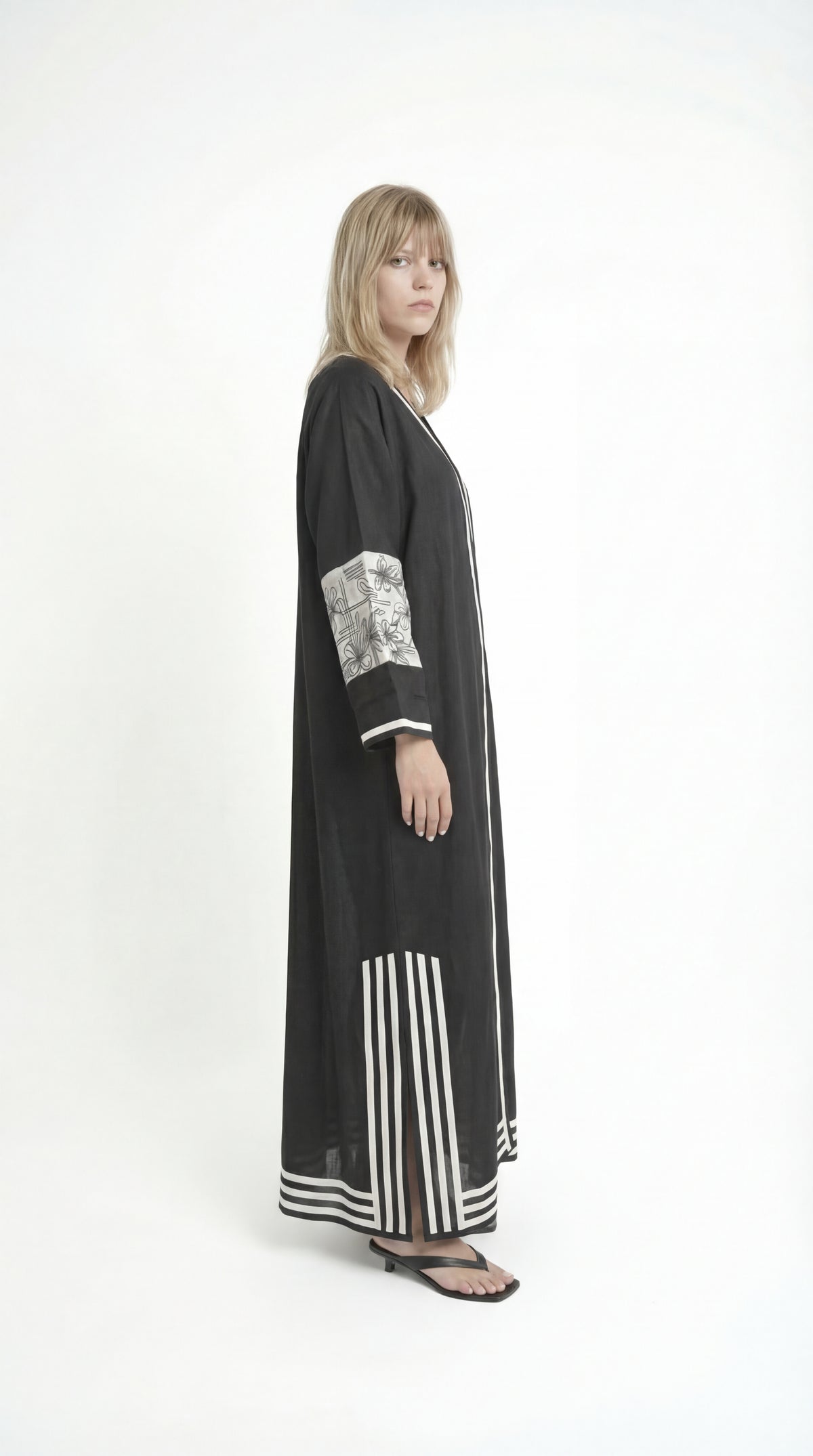 Aaliyah Black Abaya Shrug