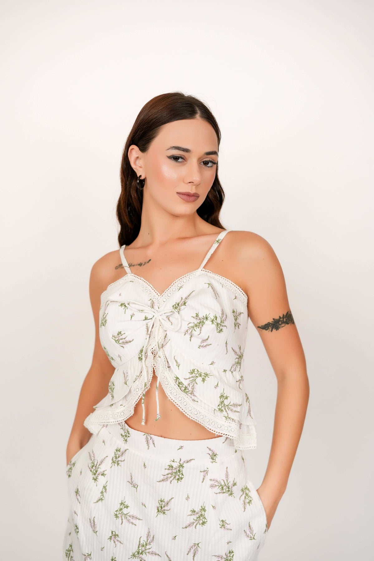 Flora White Floral Set