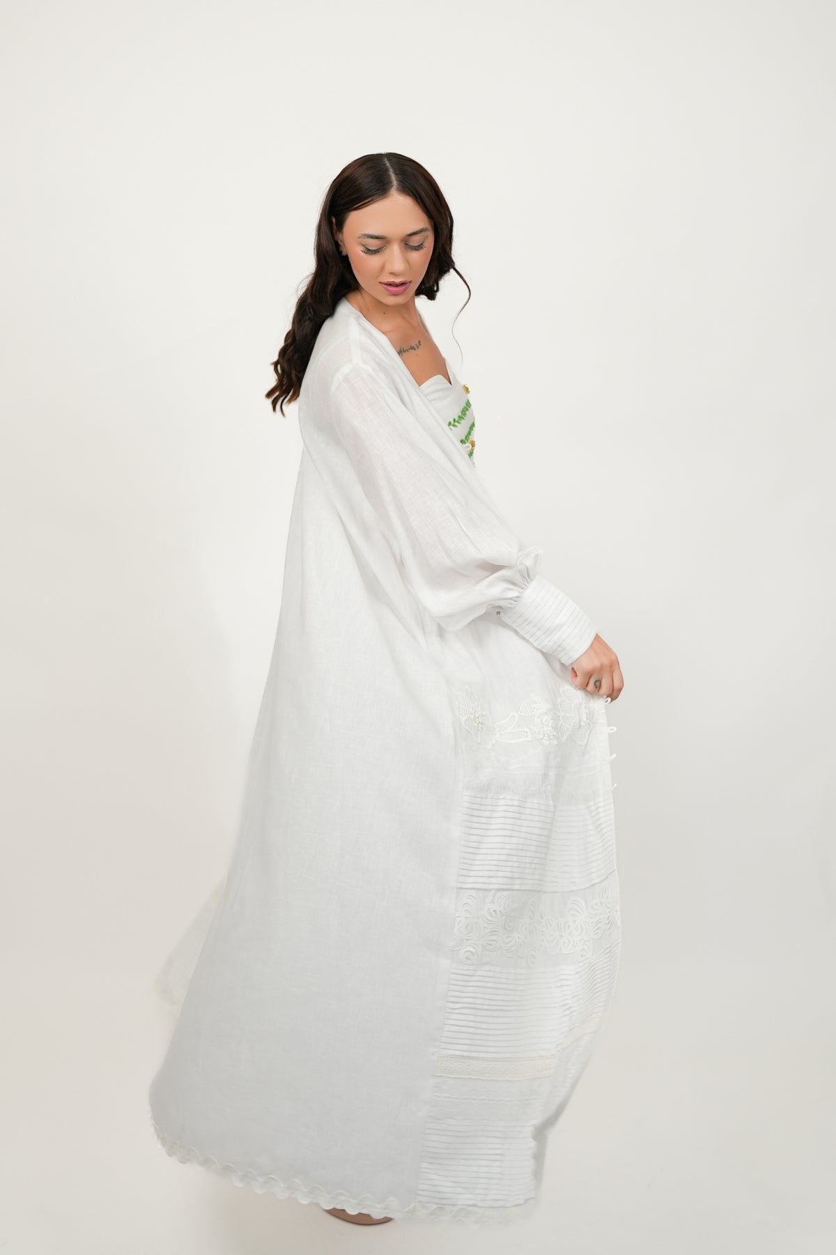Safaa White Kimono