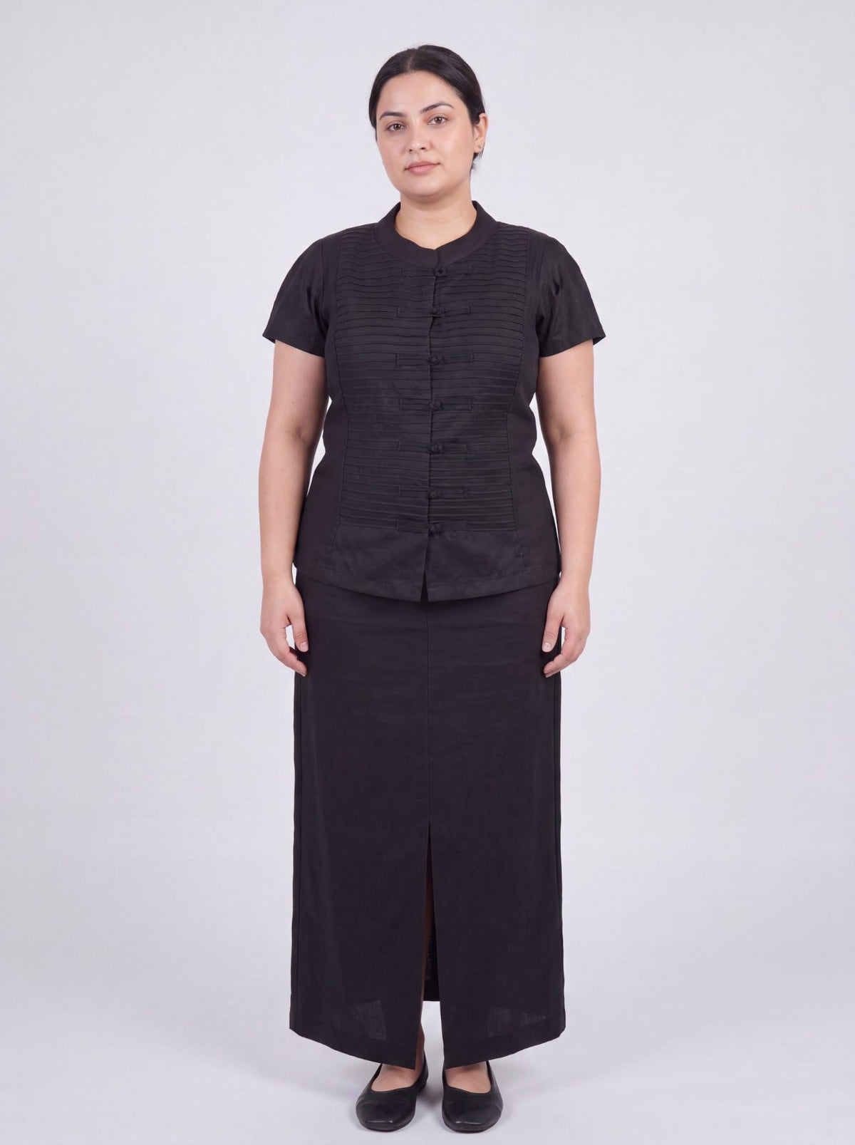 Inori Short Sleeve Top, premium 100% linen mandarin collar short-sleeve blouse with frog-button closures and adjustable lace-up back – styled on model