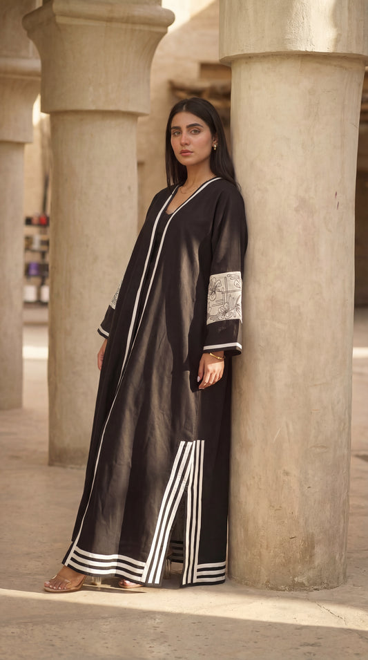 Aaliyah Black Abaya Shrug